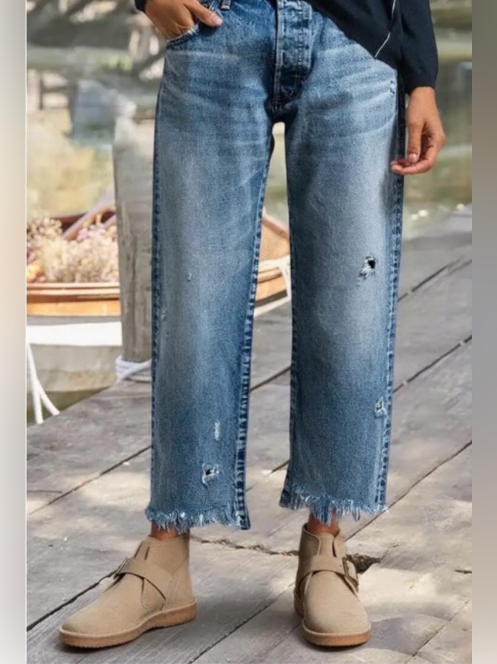 Flamingals Wash Raw Hem Mid Rise Crop Jeans Distressed